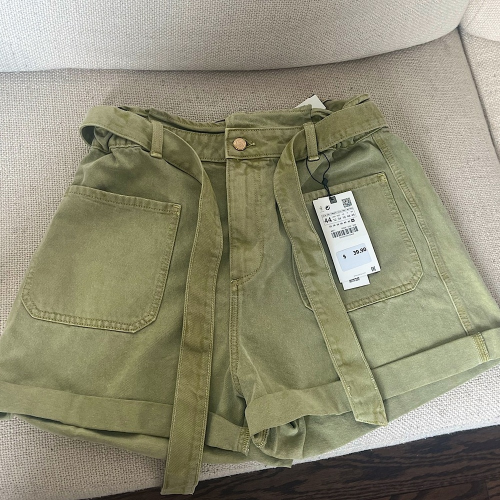 Zara Army Green Paperbag Shorts NWT